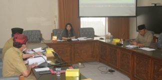 Pembahasan Raperda Penanggulangan Penyakit Menular di DPRD Banyuwangi.