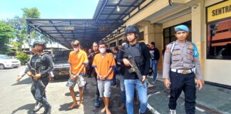 Pelaku pembunuhan perempuan di sungai diamankan di Polresta Banyuwangi, Senin (23/1/2023) siang/udi.