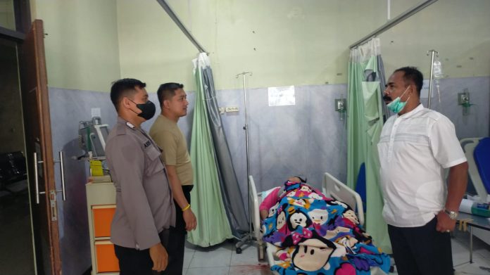WhatsApp Image 2023-04-06 at 12.06.25 Remaja perempuan yang terjun bebas dari atas jembatan dirawat di RS NU Mangir, Banyuwangi, Kamis (6/4/2023) pagi.