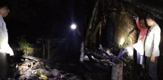 Kandang ternak kambing di Desa Kajarharjo, Kalibaru, Banyuwangi. Ludes terbakar, Senin (5/6/2023) malam. (foto/ist)