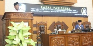 Paripurna pemandangan umum fraksi di DPRD Banyuwangi membahas usulan erubahan RTRW tahun 2023-2043, Rabu (7/6/2023) siang. (foto/udi)