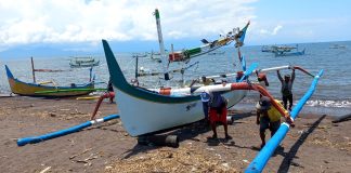 Aktivitas nelayan di Kabupaten Banyuwangi. (foto/udi)