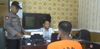 Pelaku pencabulan anak diamankan di Polsek Srono, Banyuwangi