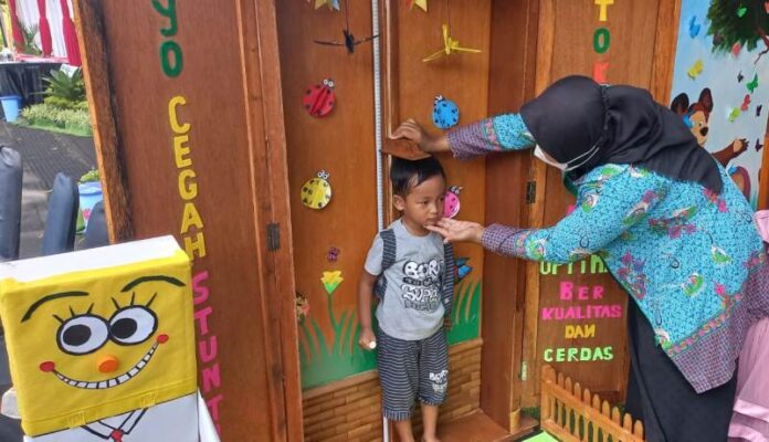 yandu Balita di Banyuwangi akan diimunisasi massal mencegah merebaknya Rotavirus. (foto/udi)