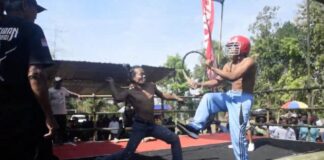 Tradisi tiban di Desa Tamanagung, Kecamatan Cluring, Banyuwangi.