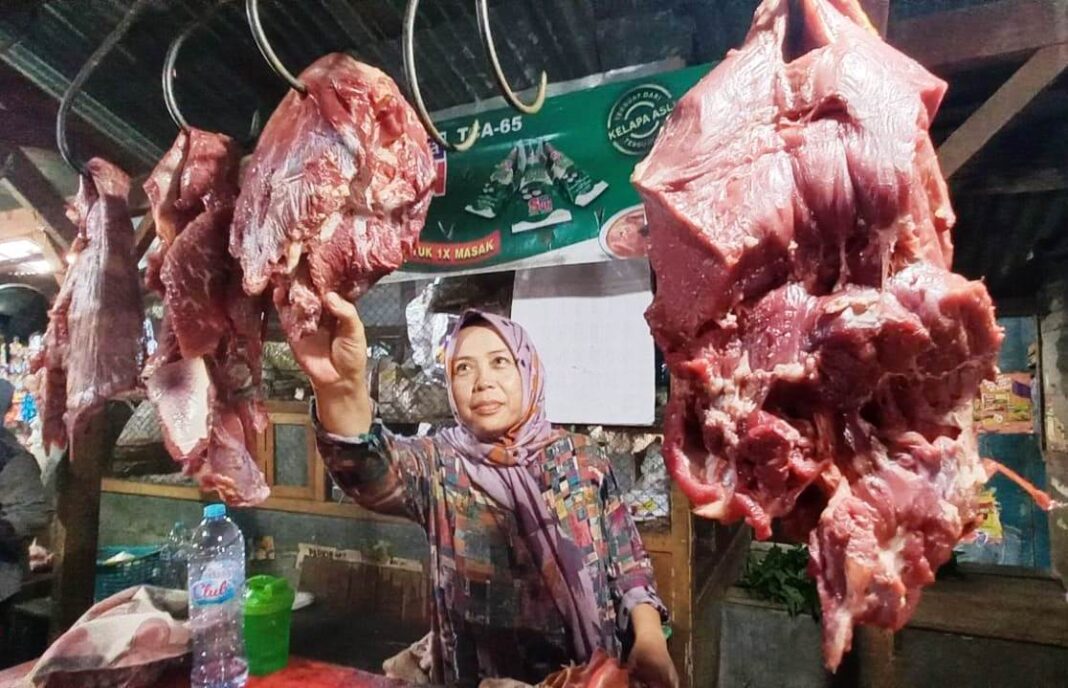 Pedagang pasar di Banyuwangi akan direlokasi.