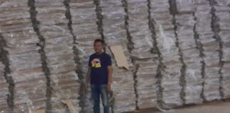 Logistik pemilu mulai disimpan di gudang KPU Banyuwangi, Kamis (9/11/2023). (foto/ist)