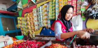 Pedagang cabai di Pasar Banyuwangi mengeluhkan lonjakan harga.