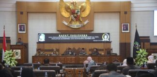 Rapat paripurna DPRD Banyuwangi. (Foto/dok)