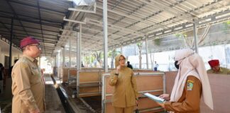 Tempat relokasi pedagang Pasar Banyuwangi di aeral Gedung Wanita Paramita Kencana. (Foto/Humas Pemkab Banyuwangi)