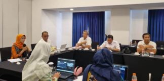 Tim Pemkab Banyuwangi bersama Kementerian ATR/BPN membahasa penyelesaian jalur Jember-Banyuwangi. (Foto/Humas Pemkab Banyuwangi)