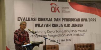 Kepala OJK Jember Hardi Rofiq Nasution. (Foto/OJK Jember)