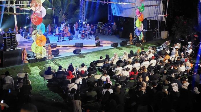 Jazz Gunung Ijen menjadi pelengkap destinasi wisata di Banyuwangi digelar, Sabtu (18/8/2024) malam. (Foto/Humas Pemkab Banyuwangi).