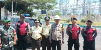 Polresta Banyuwangi memperketat pengamanan gardu induk PLN di Giri selama KTT IAF di Bali. (Foto/Humas Polresta Banyuwangi)
