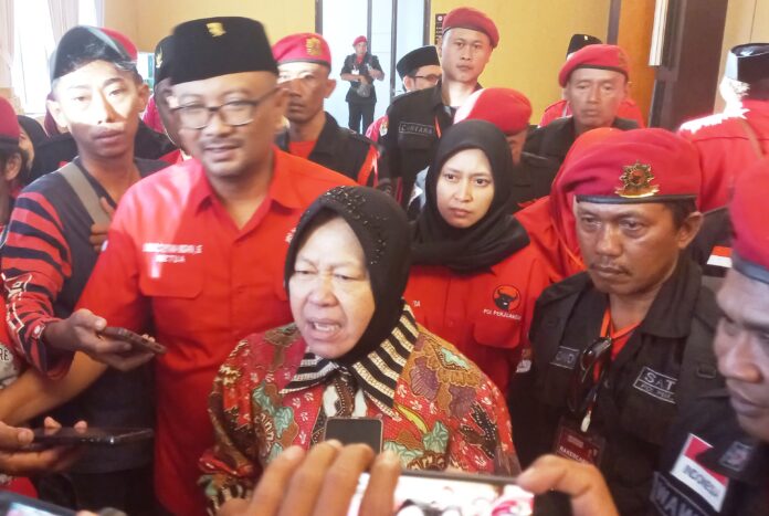 Bakal calon Gubernur Jatim, Tri Rismaharini menghadiri Rakercabsus PDIP Banyuwangi, Jumat (13/9/2024). (Foto/udi)
