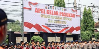 Apel pengamanan Nataru digelar Polresta Banyuwangi, Jumat (20/12/2024). (Foto/Humas Polresta Banyuwangi)