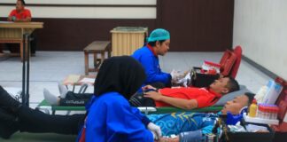 Jajaran Lapas Banyuwangi menggelar aksi donor darah, Jumat (14/2/2025). (Foto/Lapas Banyuwangi)