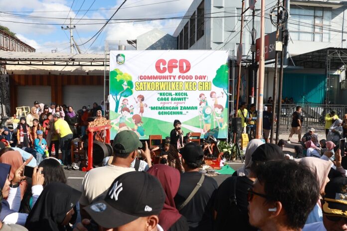 Keramaian even CFD di depan Kantor Pemkab Banyuwangi, Minggu (18/7/2025). (Foto/ist)