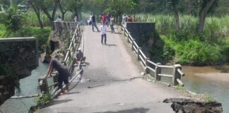 Pemkab Banyuwangi bergerak cepat menyiapkan jembatan darurat akibat amblesnya jembatan Sungai Lembu, Pesanggaran. (Foto/Humas Pemkab)