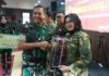 Bupati Banyuwangi Ipuk Fiestiandani menerima penghargaan dari Mabes TNI AD, Rabu (16/9/2025). (Foto/Humas pemkab)