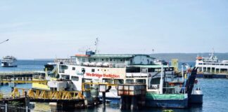 Aktivitas penyeberangan di Pelabuhan Ketapang, Banyuwangi. (Foto/dok)