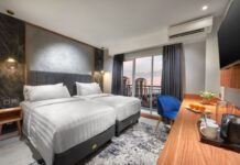 Liburan Tanpa Jauh-jauh, Aston Inn Jemursari Pilihannya