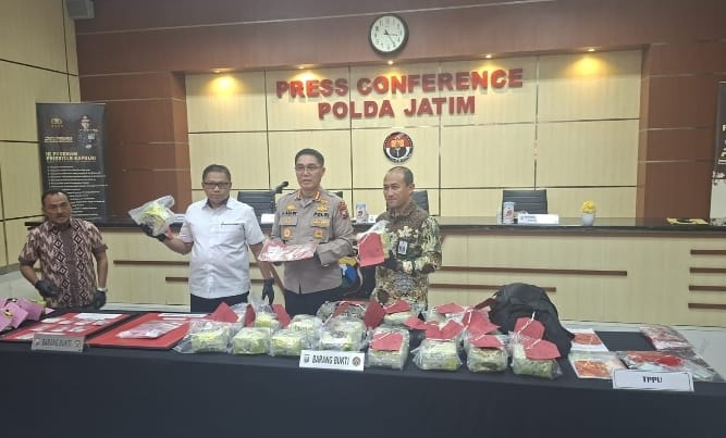 Peredaran Narkoba Modus Ranjau di Rest Area Tol Terungkap, Polda Jatim Amankan 33 Kg Sabu