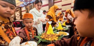 Ada Pengajian dan Aksi Sosial di HUT ke 7 Hotel Fave Sidoarjo