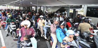 Catat…! Puncak Arus Balik ke Bali dari Ketapang Diprediksi 26-29 Maret Arus balik dari Jawa ke Bali mulai meningkat di Pelabuhan Ketapang, Banyuwangi, Selasa (24/3/2026). (Foto/Humas Pemkab Banyuwangi)