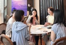 Suguhkan Afternoon Tea Ascott Waterplace Surabaya Sambut Hari Musik se-Dunia
