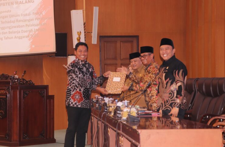 Pandangan Umum Fraksi-fraksi DPRD Kabupaten Malang