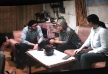 ‘Jangan Buang Ibu’ Film Penuh Haru yang Buat Nangis Warga Surabaya