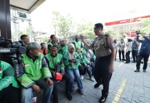 HUT ke-75, Bidhumas Polda Jatim ajak Ojol Jaga Kamtibmas, Hindari Berita Hoax
